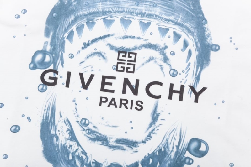 Givenchy T-Shirts